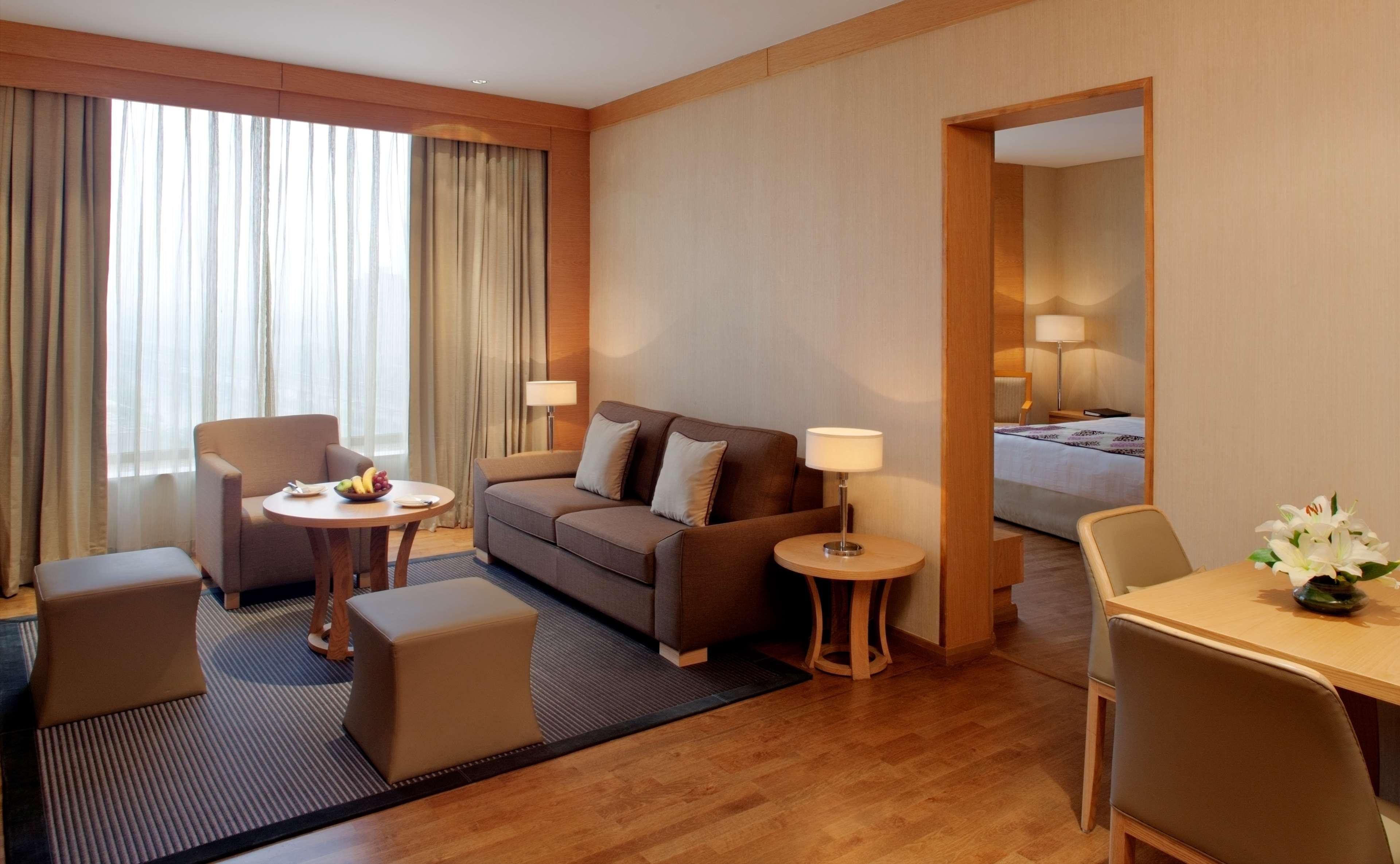 Radisson Blu Hotel New Delhi Dwarka Стая снимка