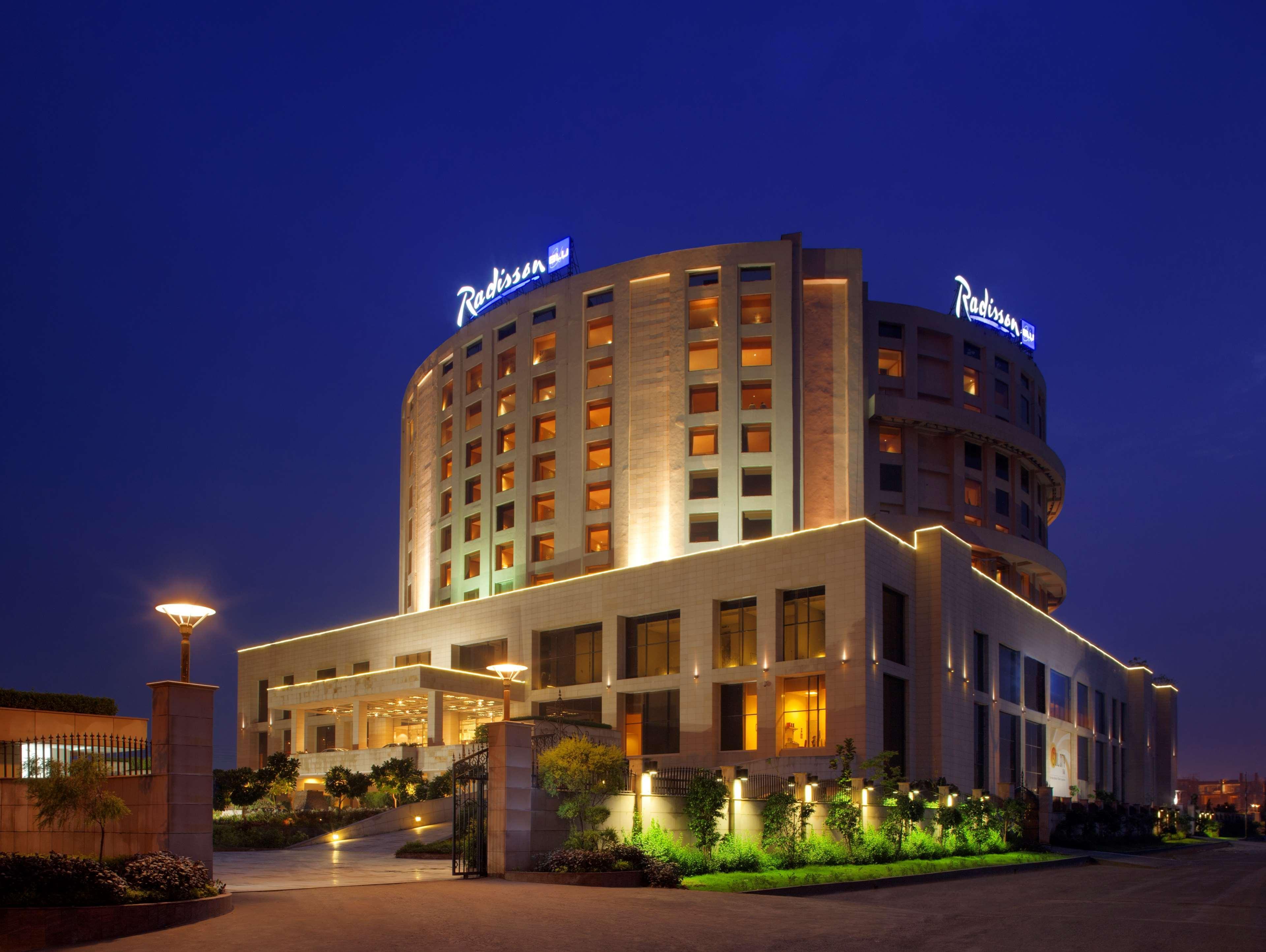 Radisson Blu Hotel New Delhi Dwarka Екстериор снимка Radisson Blu Hotel, Faridabad