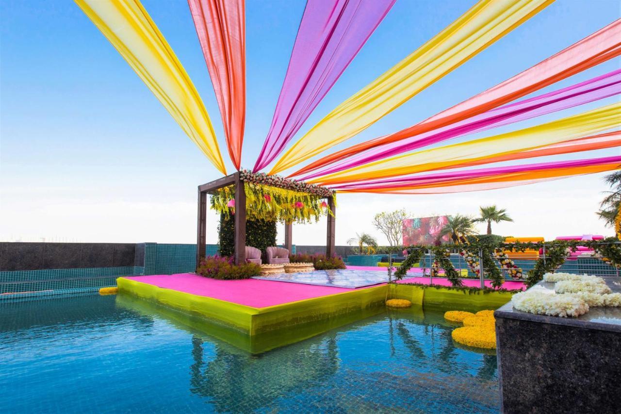 Radisson Blu Hotel New Delhi Dwarka Екстериор снимка A mandap at a wedding