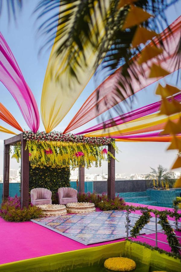 Radisson Blu Hotel New Delhi Dwarka Екстериор снимка A mandap decorated with colourful fabrics