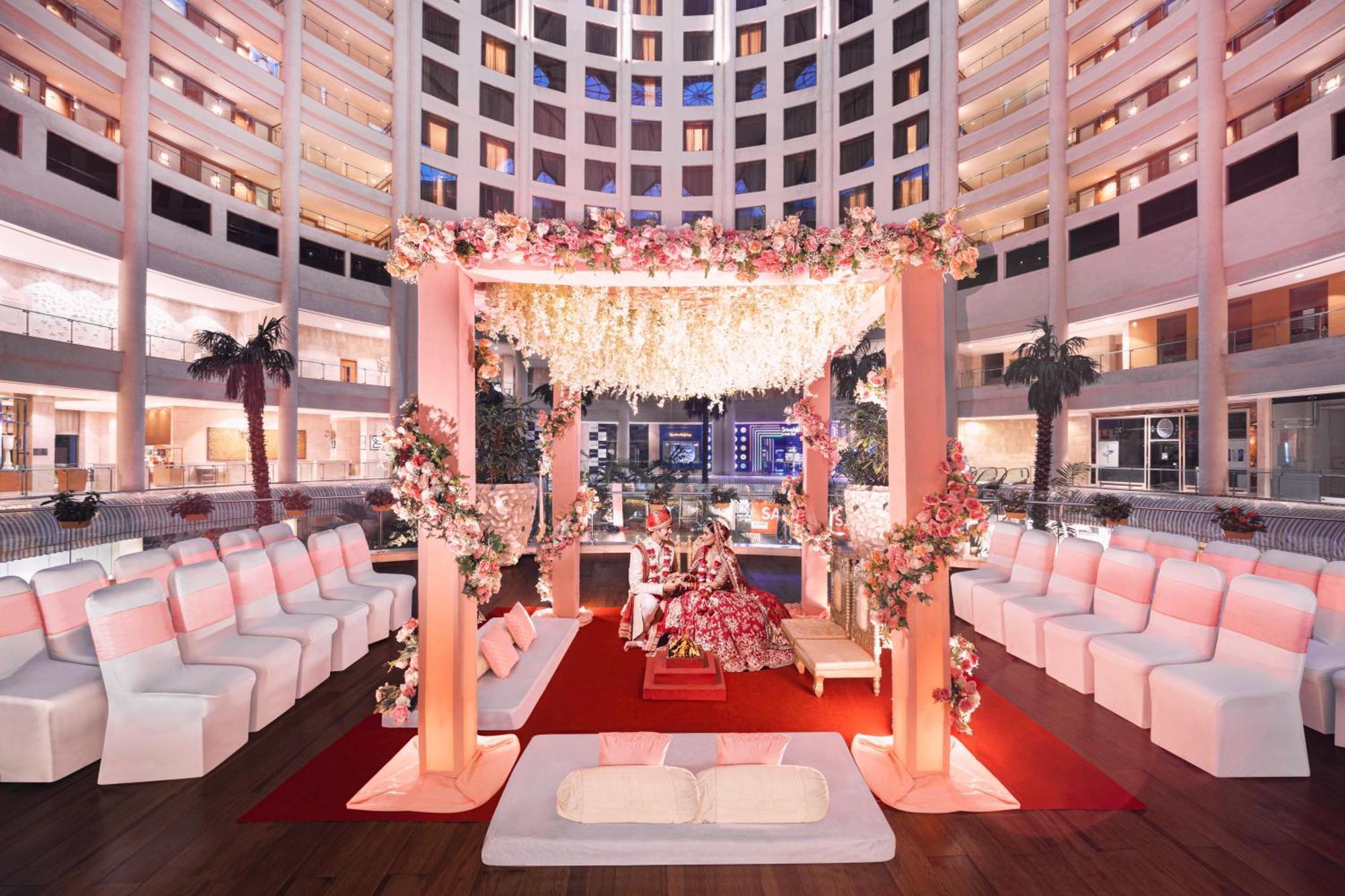 Radisson Blu Hotel New Delhi Dwarka Екстериор снимка The Grand Ballroom